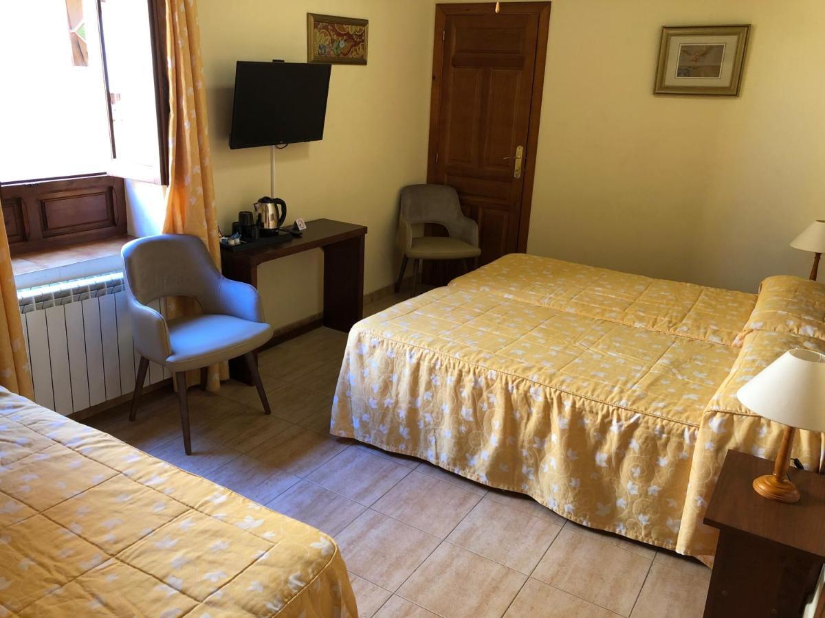 Hostal Loreto Дения Экстерьер фото