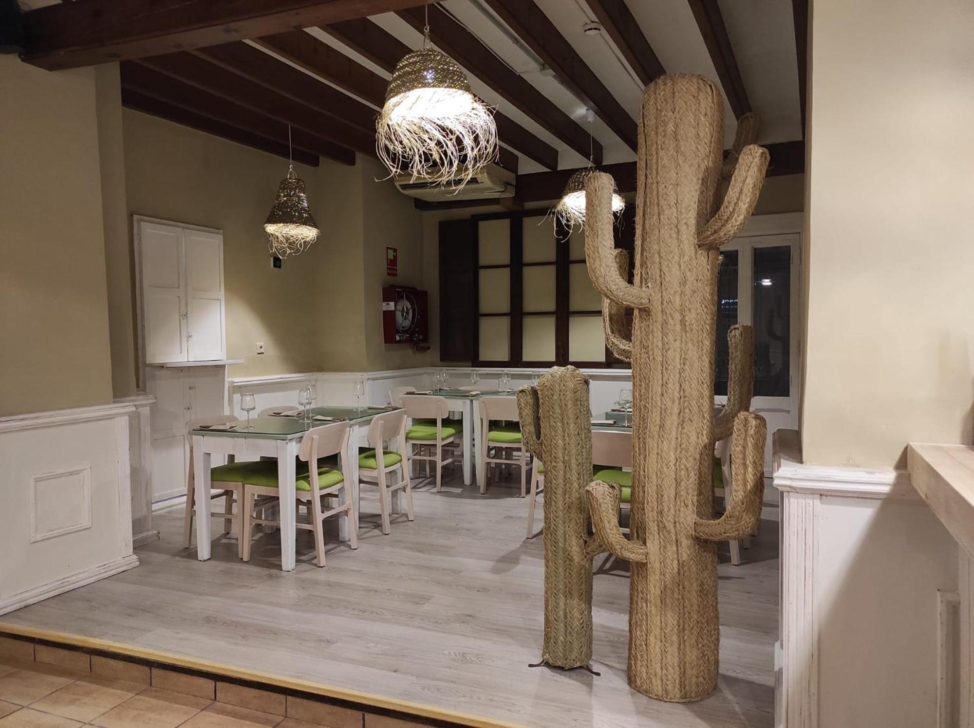 Hostal Loreto Дения Экстерьер фото