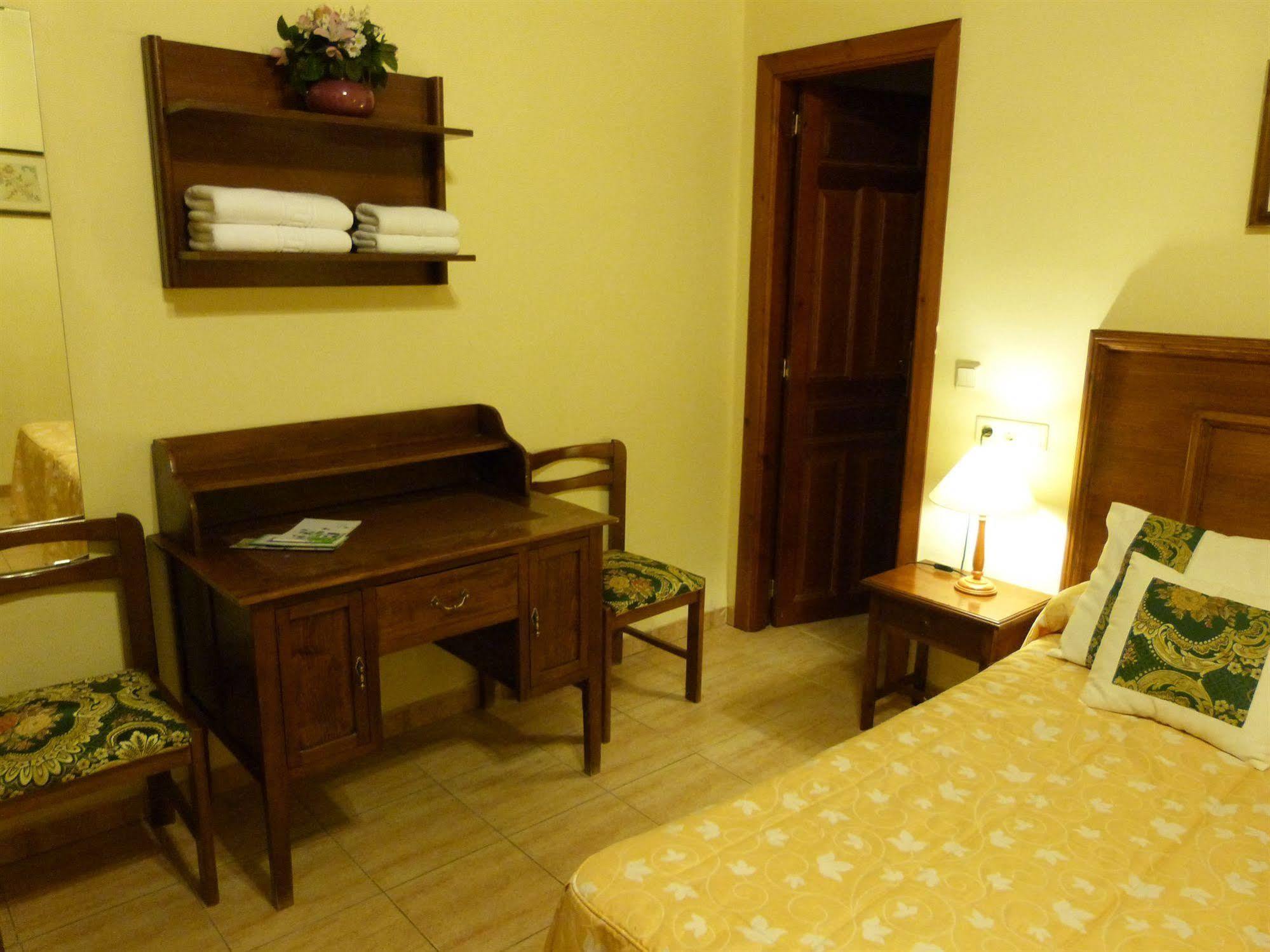 Hostal Loreto Дения Экстерьер фото