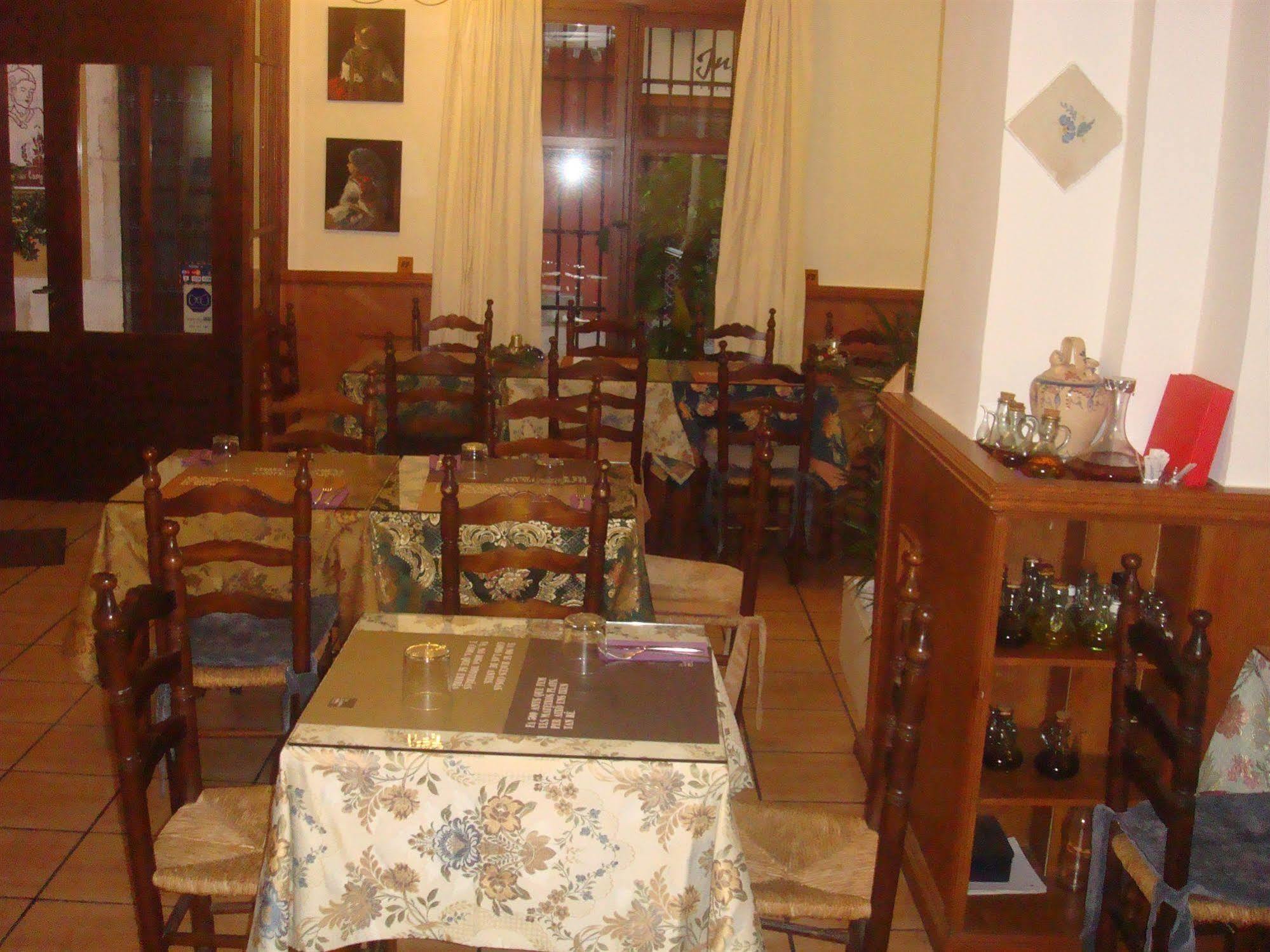 Hostal Loreto Дения Экстерьер фото